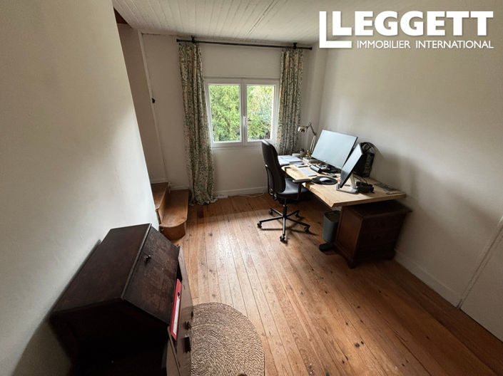 Image No.9-4 Bed House for sale