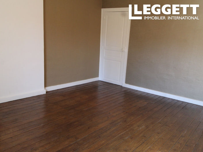 Image No.8-1 Bed House for sale