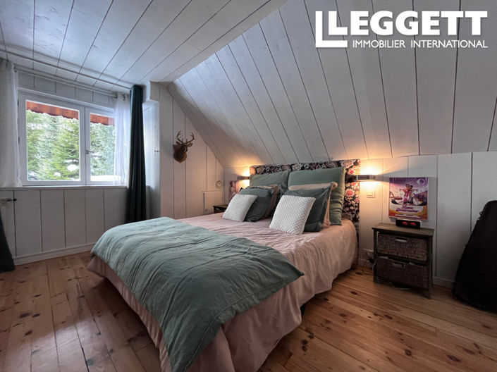 Image No.5-5 Bed House for sale