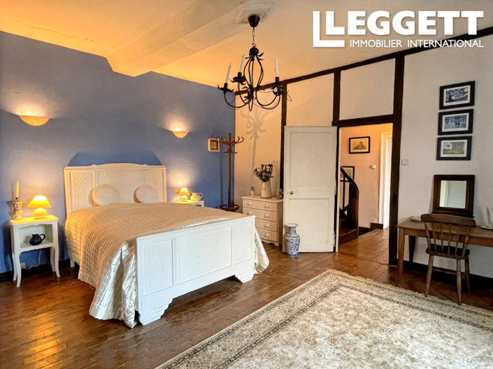 Image No.6-4 Bed House for sale