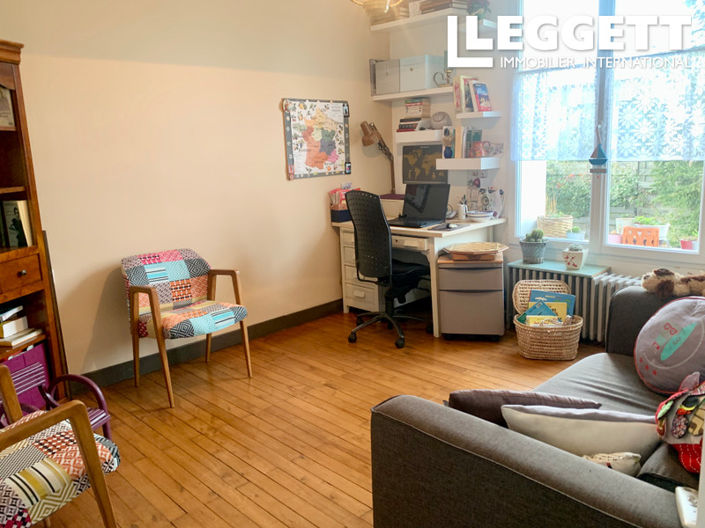 Image No.5-5 Bed House for sale