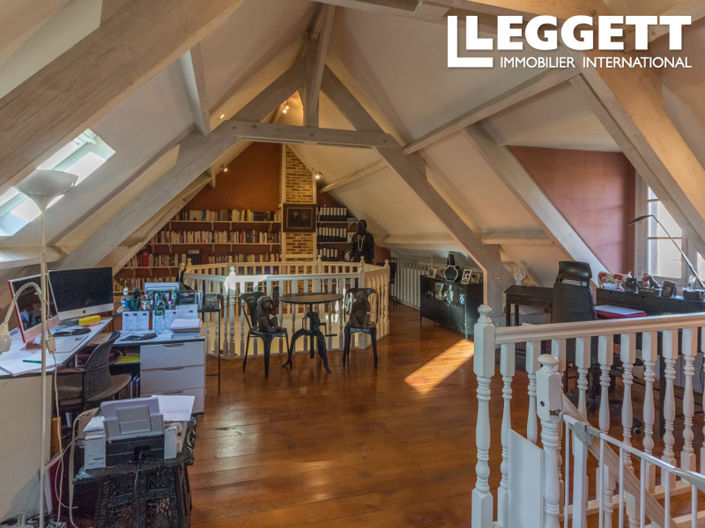 Image No.9-5 Bed House for sale