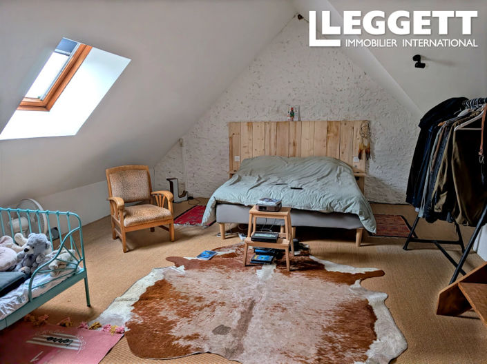 Image No.6-2 Bed House for sale