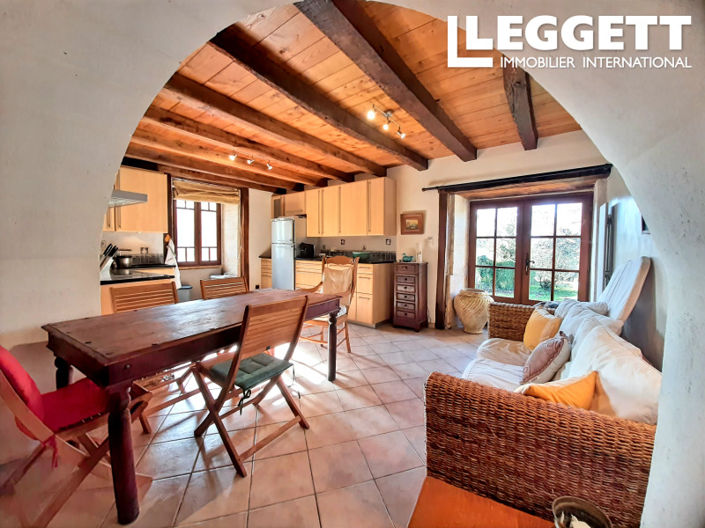 Image No.2-4 Bed House for sale