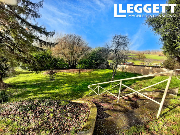 Image No.6-4 Bed House for sale