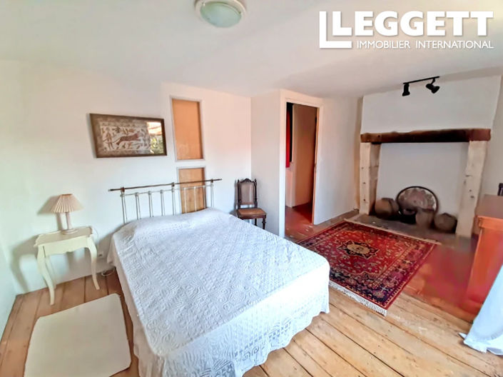 Image No.8-4 Bed House for sale