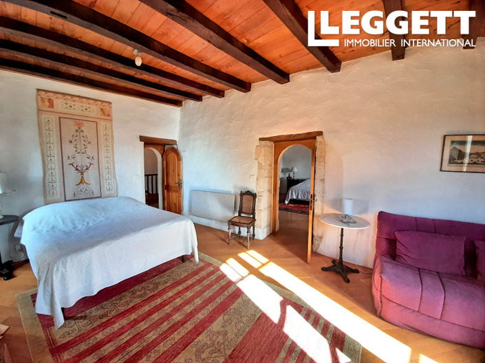 Image No.9-4 Bed House for sale