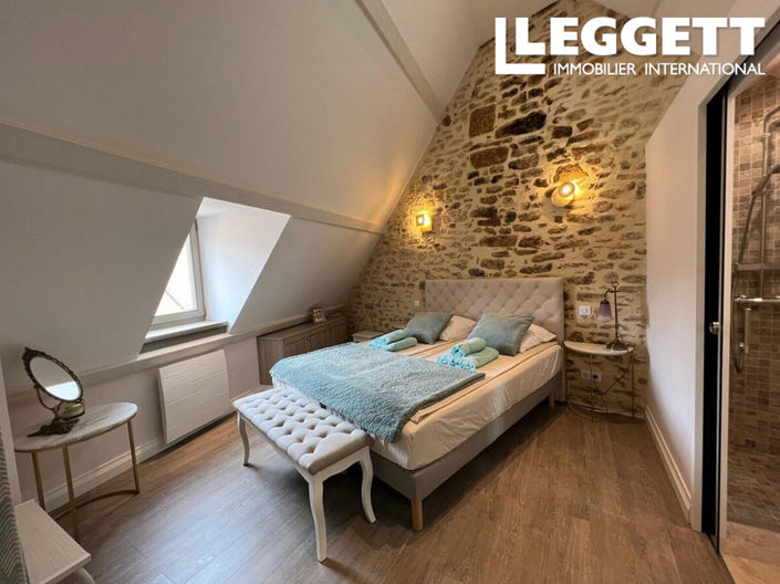 Image No.8-2 Bed House for sale