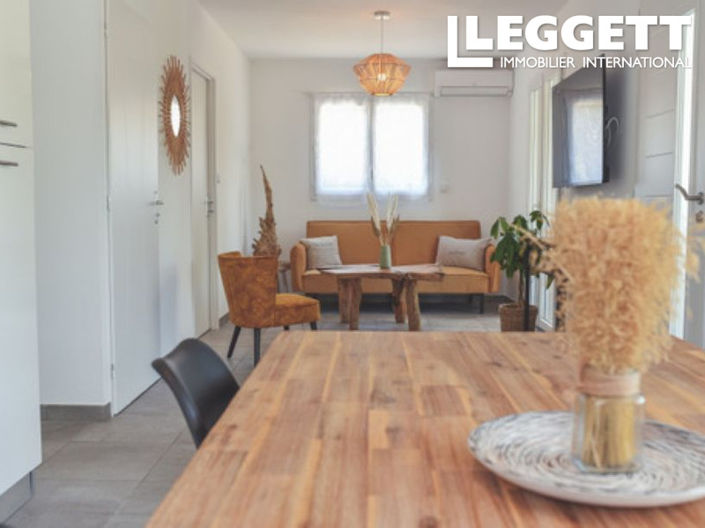 Image No.4-2 Bed House for sale