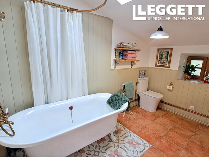 Image No.6-2 Bed House for sale