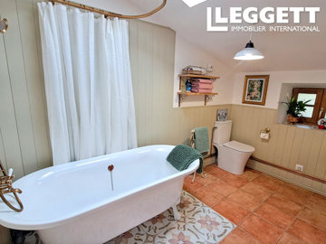 ahr0chm6ly9jzg4uagvzdglhlmltbw8vaw1hz2uvvevom