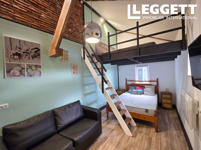 Image No.8-3 Bed House for sale