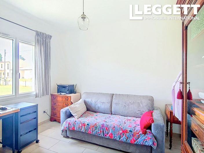 Image No.7-4 Bed House for sale