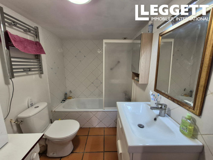 Image No.10-4 Bed House for sale