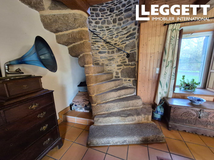 Image No.7-4 Bed House for sale