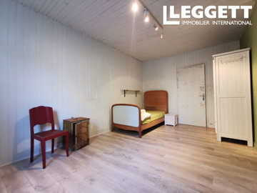 ahr0chm6ly9jzg4uagvzdglhlmltbw8vaw1hz2uvvevom