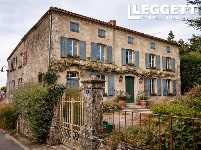 Image No.2-Maison de 8 chambres à vendre à La Forêt-sur-Sèvre