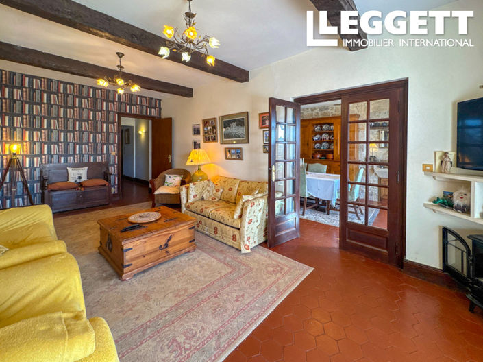 Image No.6-6 Bed House for sale