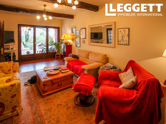 Image No.8-6 Bed House for sale