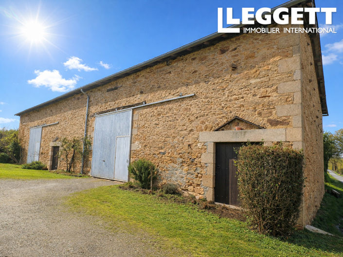 Image No.10-3 Bed House for sale