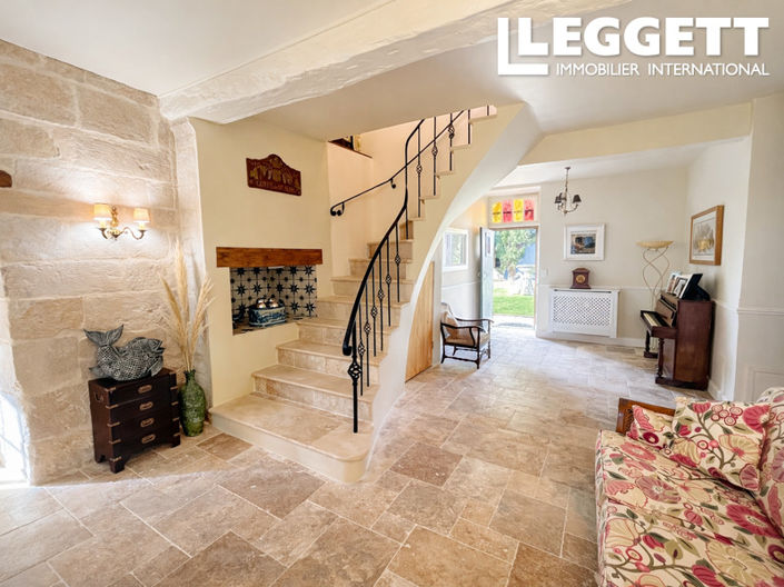 Image No.7-5 Bed House for sale