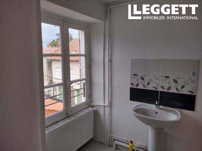 Image No.7-2 Bed House for sale