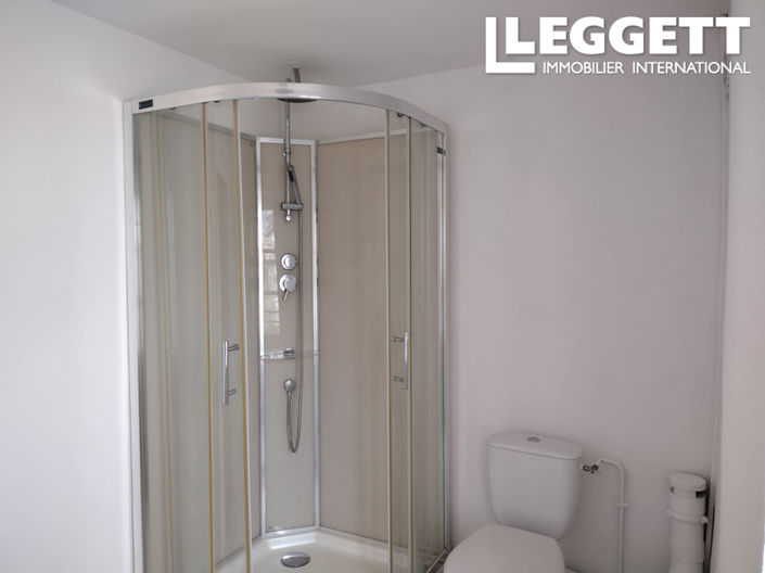 Image No.8-2 Bed House for sale