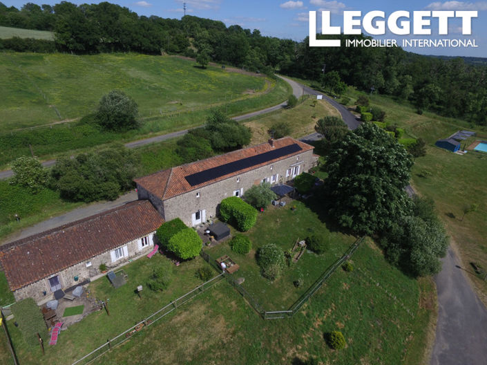 Image No.10-26 Bed Commercial for sale