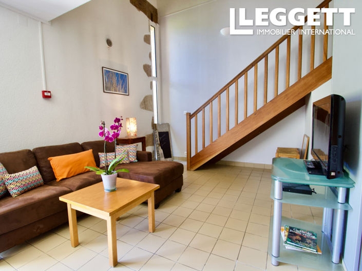 Image No.6-26 Bed Commercial for sale