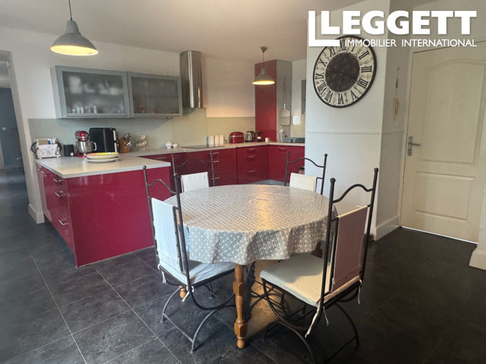 Image No.7-26 Bed House for sale