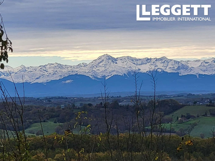 Image No.5-6 Bed House for sale