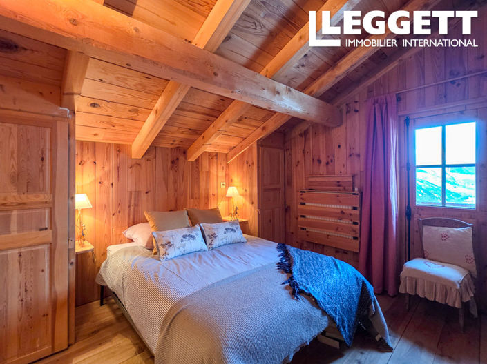 Image No.7-4 Bed House for sale