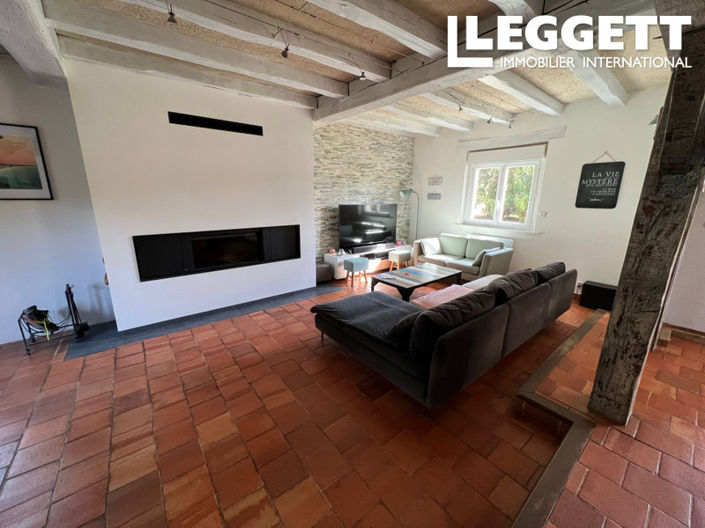 Image No.3-5 Bed House for sale