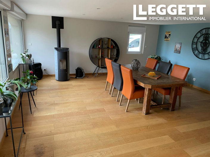 Image No.4-5 Bed House for sale