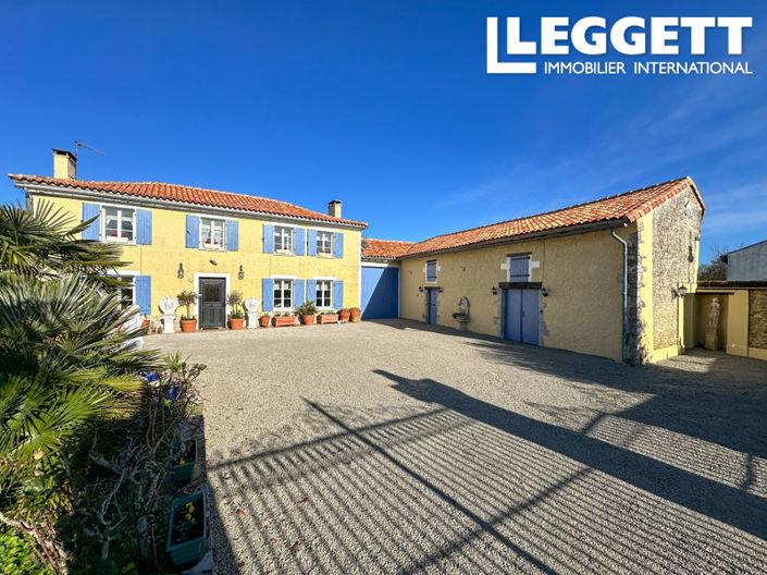 Image No.2-4 Bed House for sale