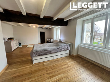 ahr0chm6ly9jzg4uagvzdglhlmltbw8vaw1hz2uvvevom