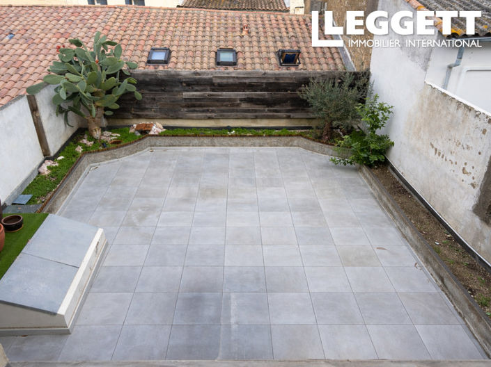 Image No.9-3 Bed House for sale