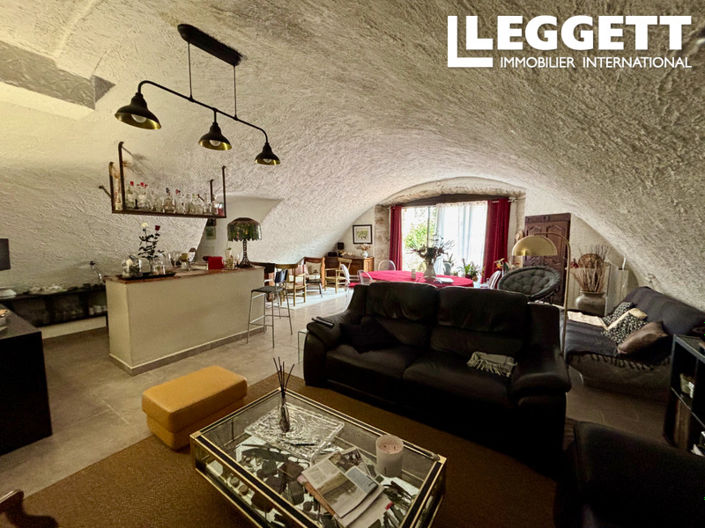 Image No.2-10 Bed House for sale