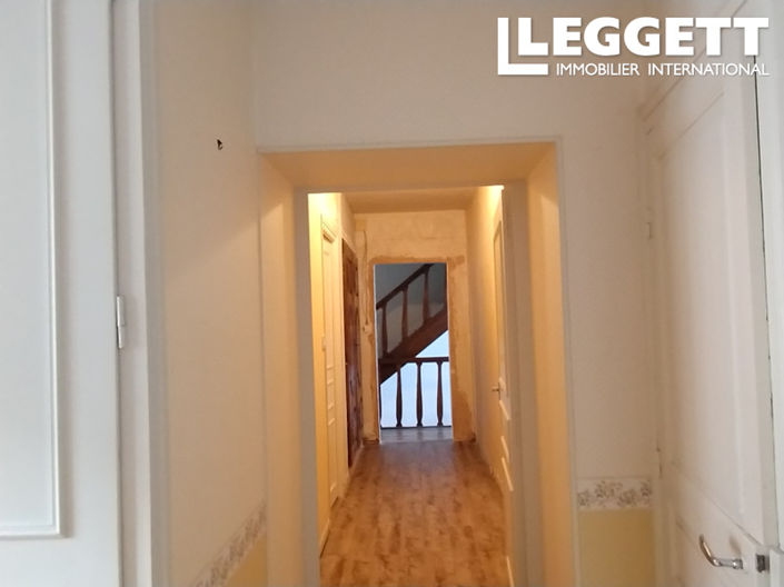 Image No.9-4 Bed House for sale