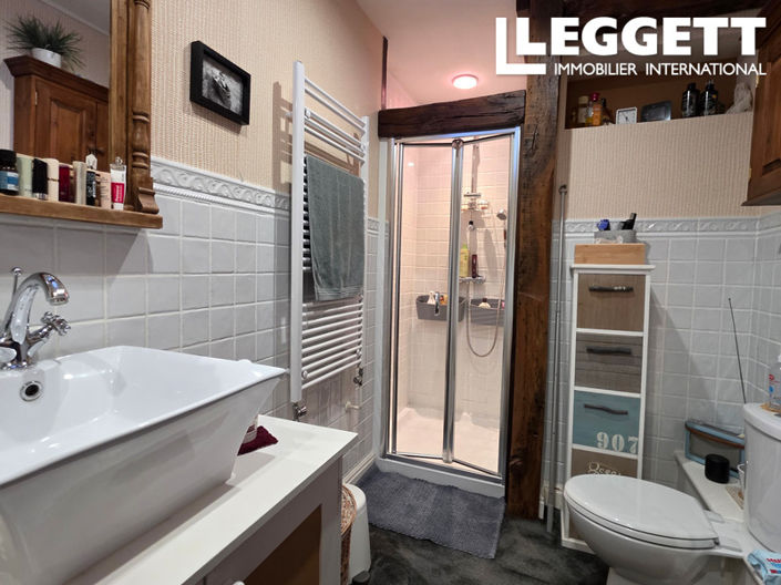 Image No.9-7 Bed House for sale