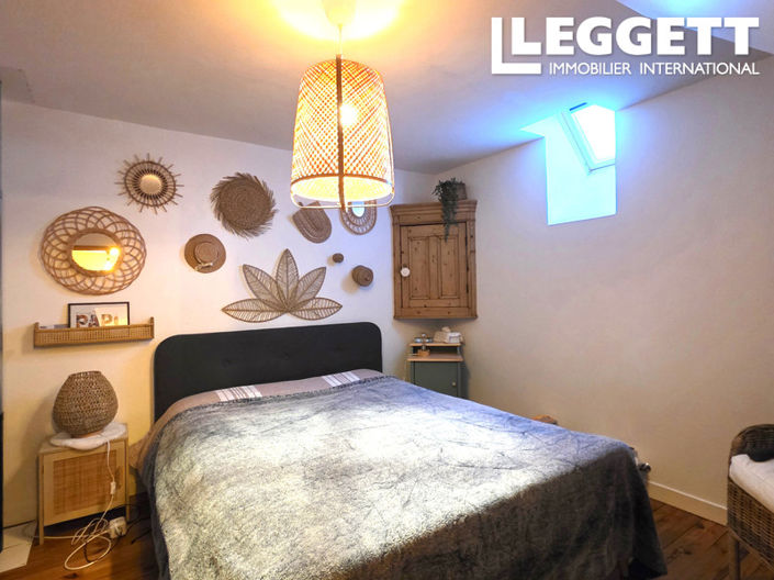 Image No.9-7 Bed House for sale