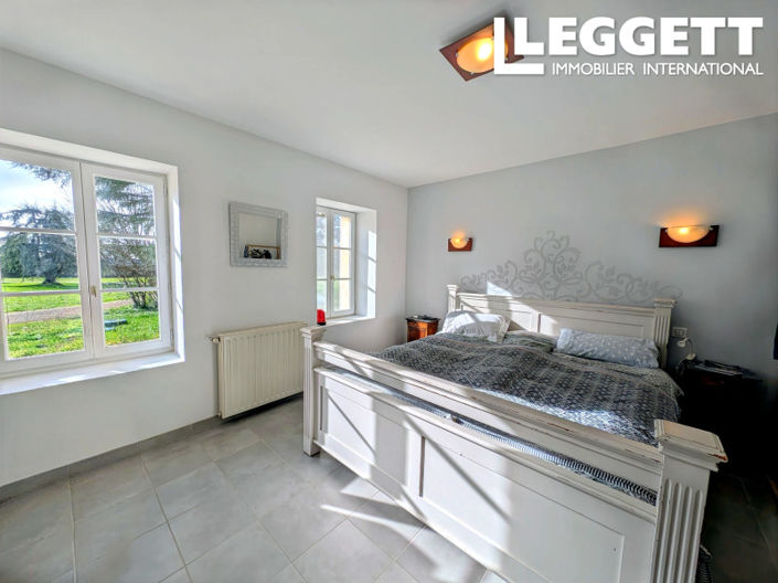 Image No.4-4 Bed House for sale