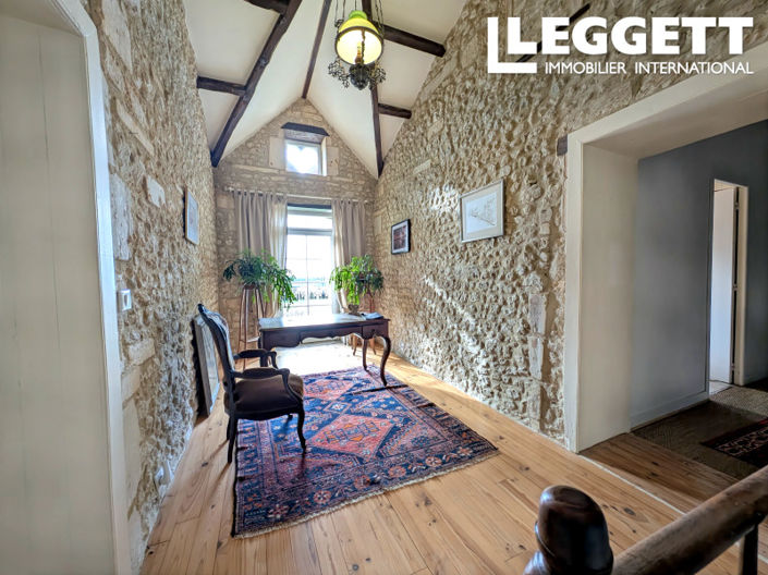 Image No.7-4 Bed House for sale