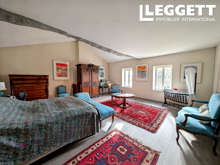 Image No.7-4 Bed House for sale