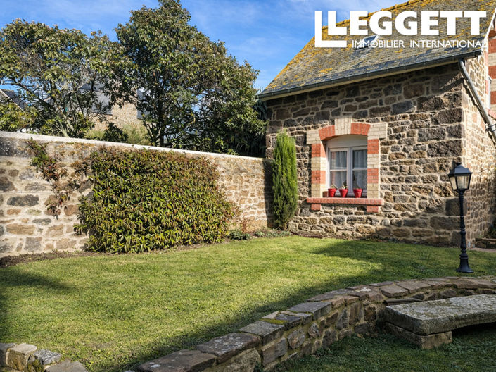 Image No.10-7 Bed House for sale