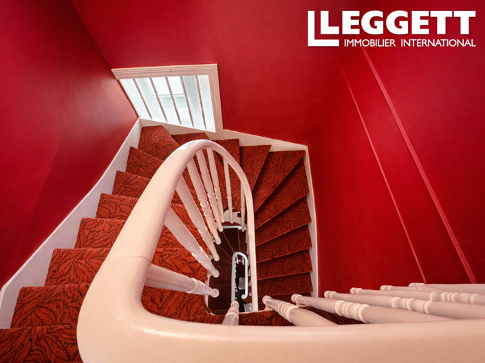 Image No.5-7 Bed House for sale