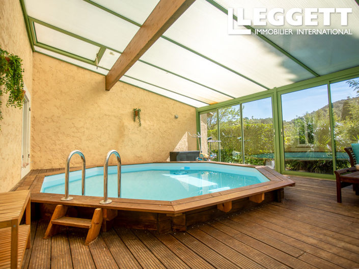 Image No.3-8 Bed House for sale