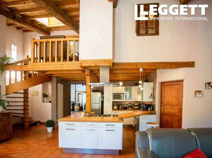 Image No.4-8 Bed House for sale