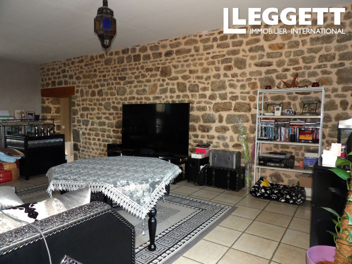 Image No.5-6 Bed House for sale