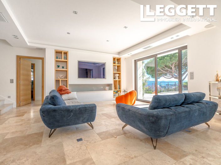 Image No.3-5 Bed House for sale